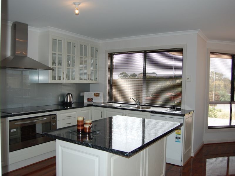 6 Fluke Crt, Encounter Bay SA 5211