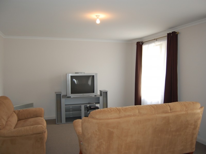 6 Fluke Crt, Encounter Bay SA 5211