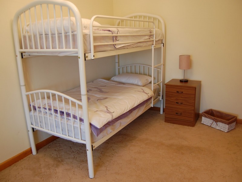 9 Gibson Ave, Encounter Bay SA 5211