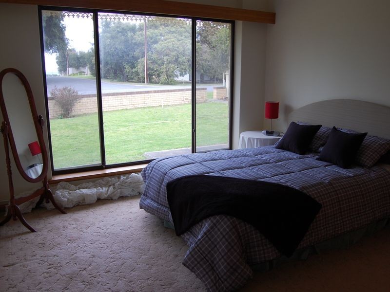 9 Gibson Ave, Encounter Bay SA 5211