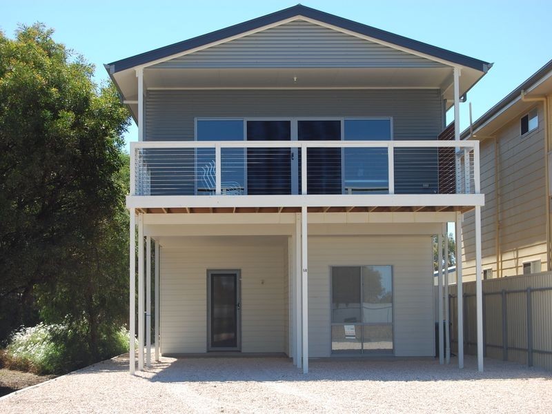 5B Giles Street, Encounter Bay SA 5211
