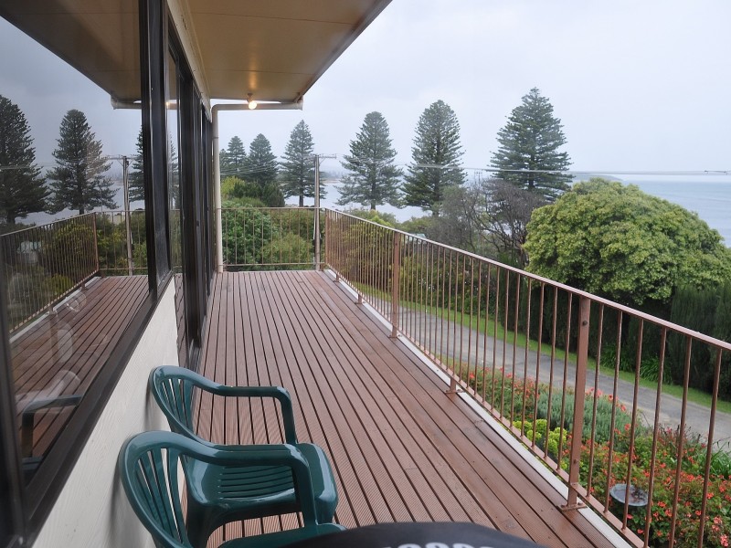 13 Hart Avenue, Encounter Bay SA 5211