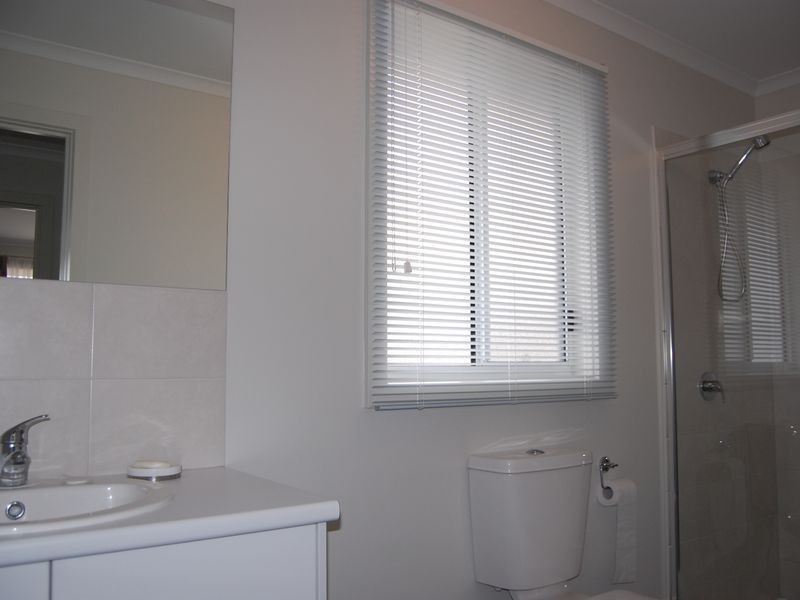 2 Davies Street, Encounter Bay SA 5211