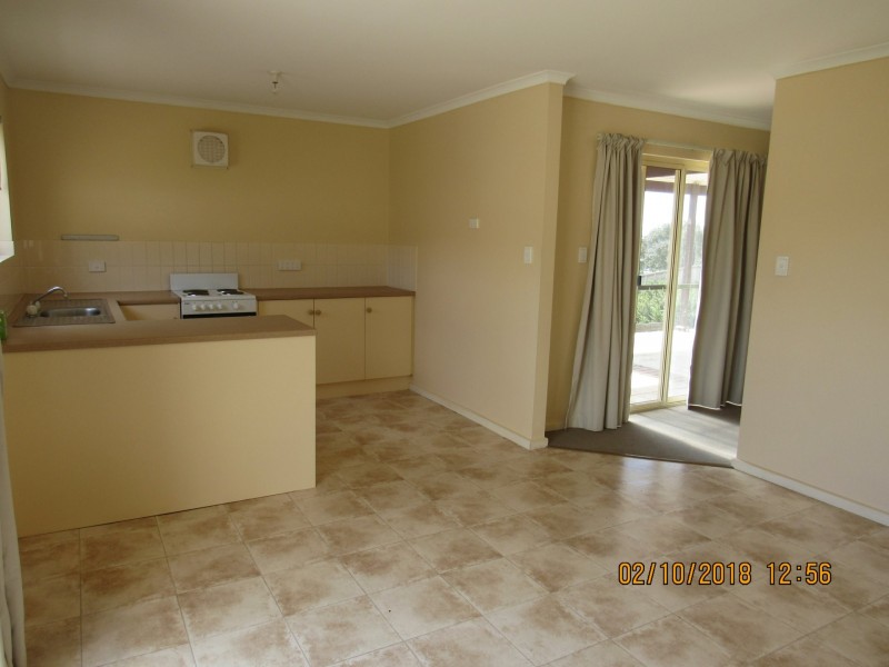 2/33 Rosemary Court, Encounter Bay SA 5211