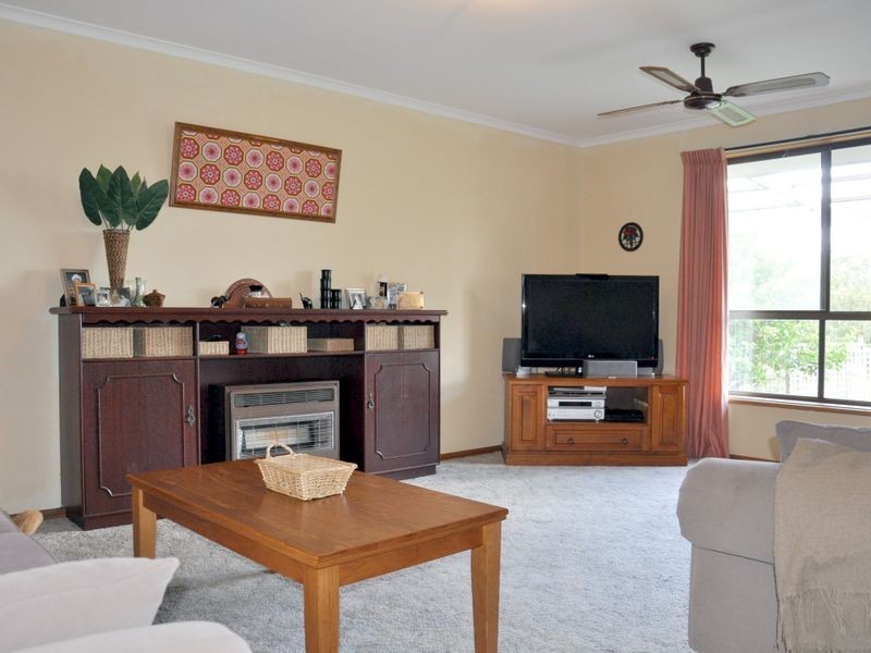 30 Norma Crescent, Encounter Bay SA 5211