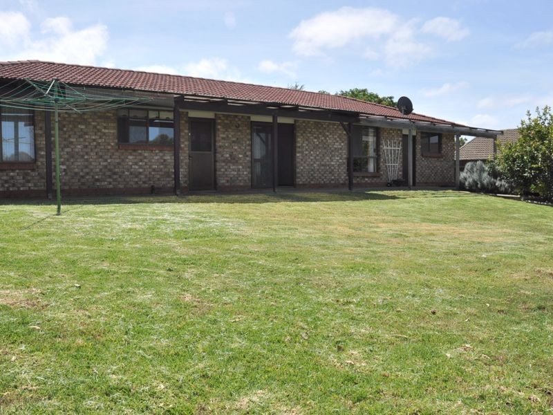 30 Norma Crescent, Encounter Bay SA 5211