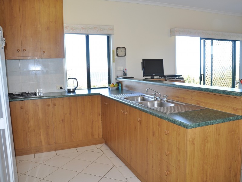 10 Hump Back Road, Encounter Bay SA 5211