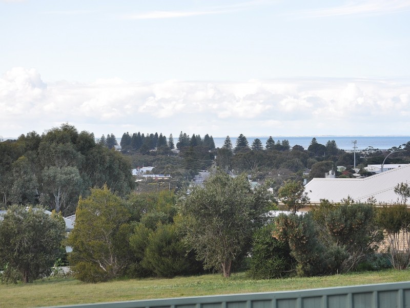 27 Poltong Crescent, Encounter Bay SA 5211