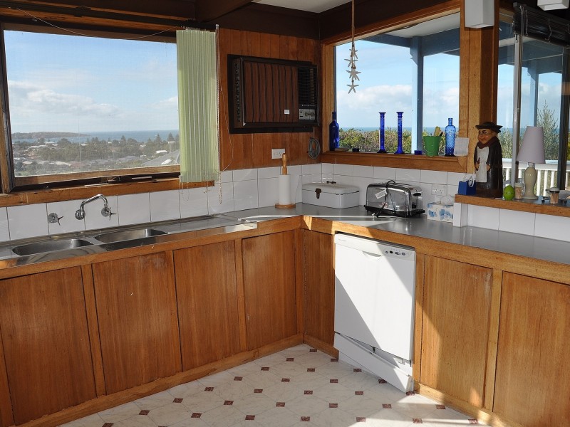 30 Clive Avenue, Encounter Bay SA 5211