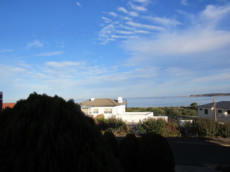 31 The Crescent, Victor Harbor SA 5211