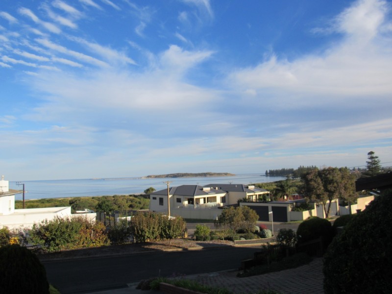 31 The Crescent, Victor Harbor SA 5211