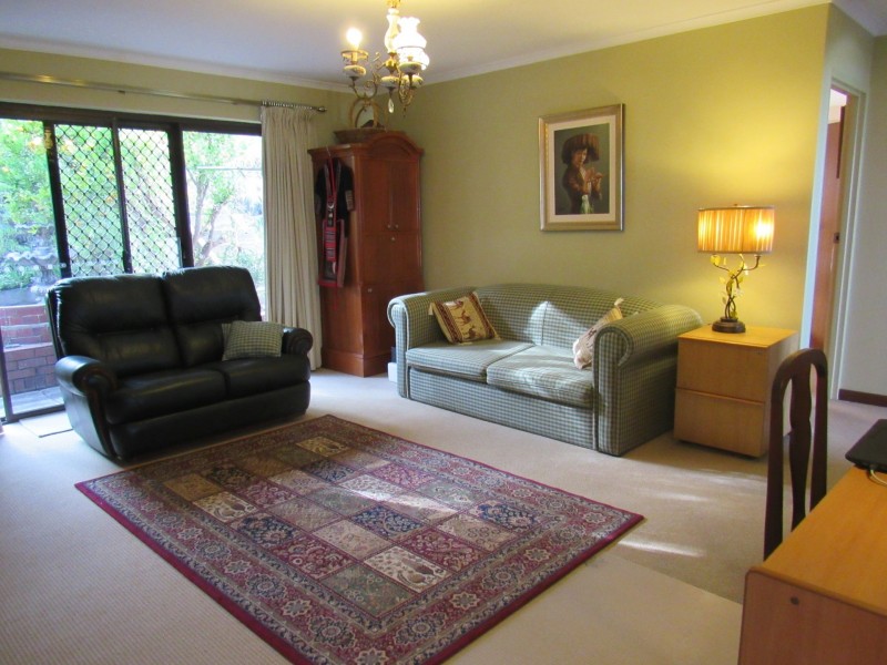 31 The Crescent, Victor Harbor SA 5211