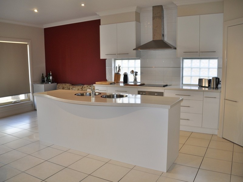 35 Seymour Lane, Victor Harbor SA 5211