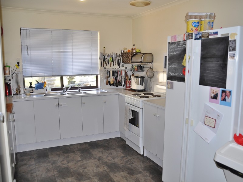 13 Hodge Avenue, Encounter Bay SA 5211