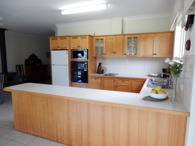 8 Connell Street, Victor Harbor SA 5211