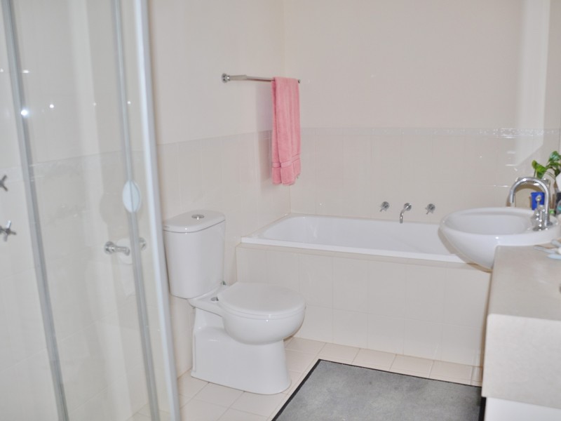 21 Oval Road, Victor Harbor SA 5211