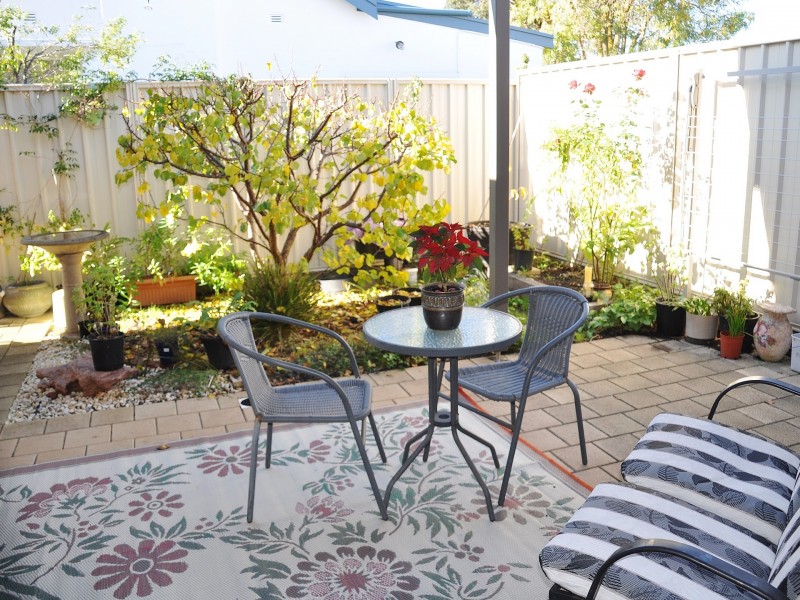 21 Oval Road, Victor Harbor SA 5211