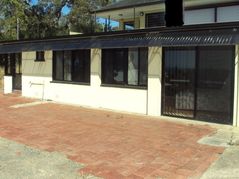 17A Lawson, Victor Harbor SA 5211