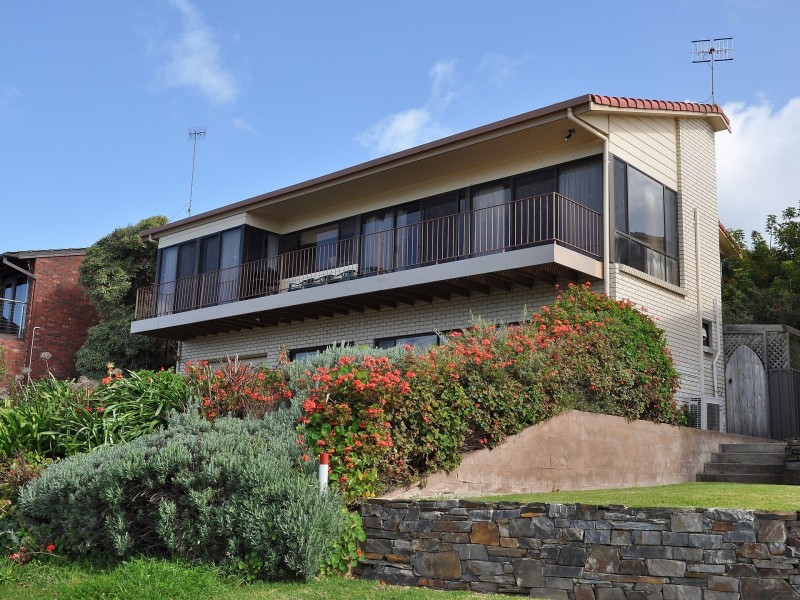 13 Hart Avenue, Encounter Bay SA 5211