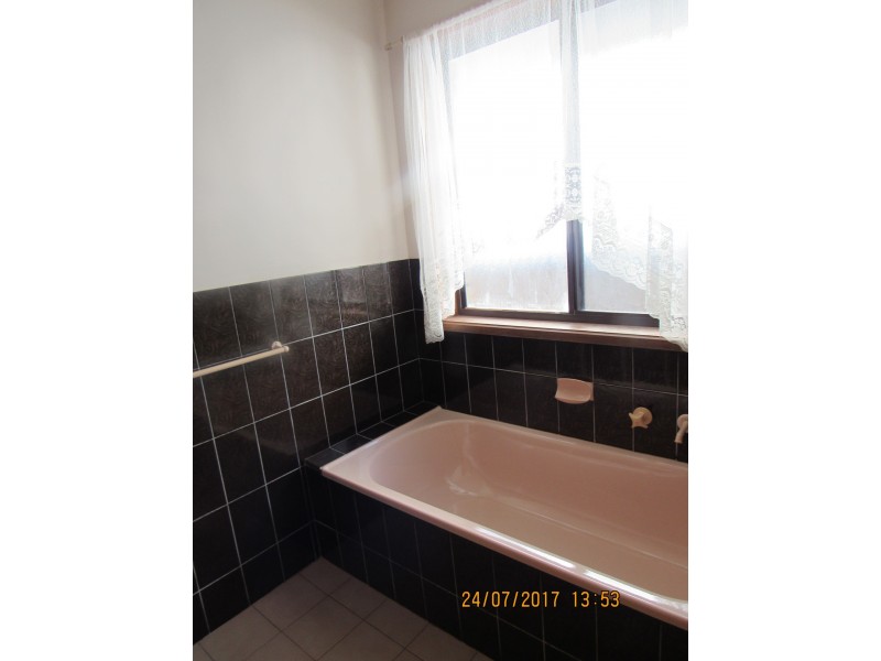 9 Langley Street, Mccracken SA 5211