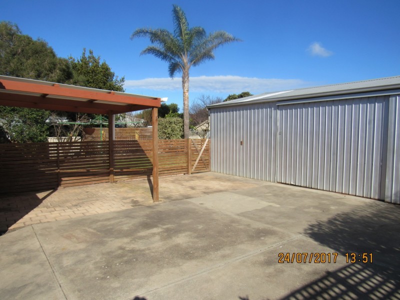 9 Langley Street, Mccracken SA 5211