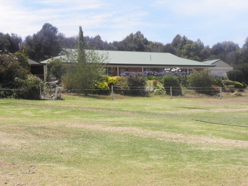8 Lipizzaner Drive, Victor Harbor SA 5211