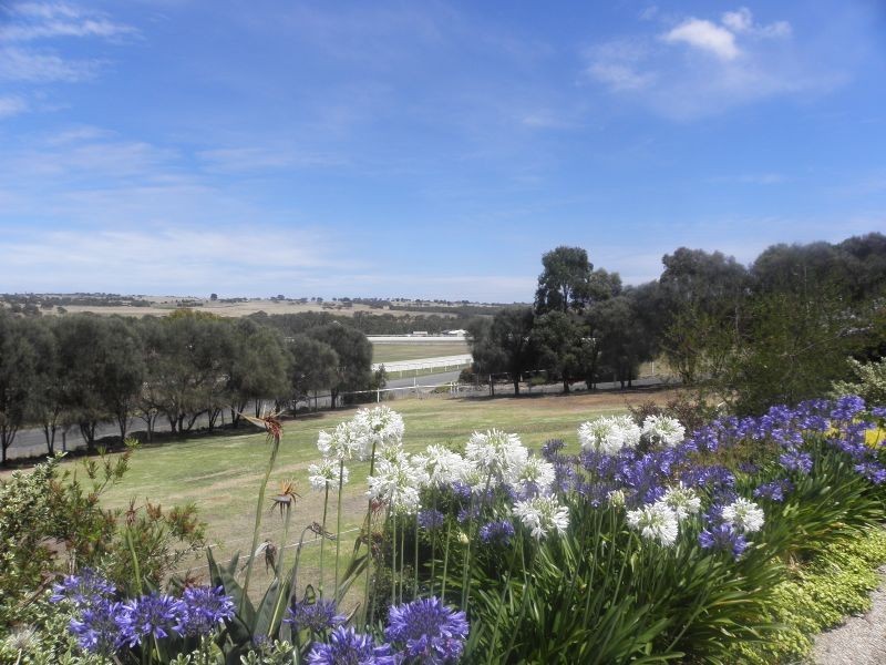 8 Lipizzaner Drive, Victor Harbor SA 5211