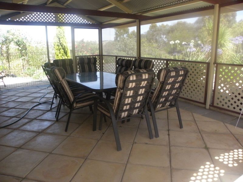 8 Lipizzaner Drive, Victor Harbor SA 5211