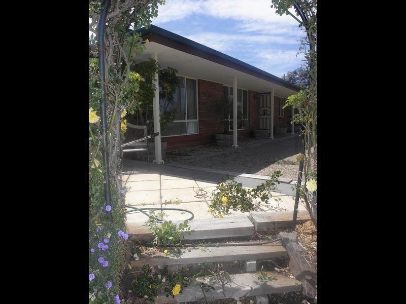 8 Lipizzaner Drive, Victor Harbor SA 5211