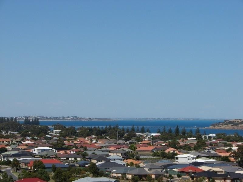28 Clive Avenue, Encounter Bay SA 5211