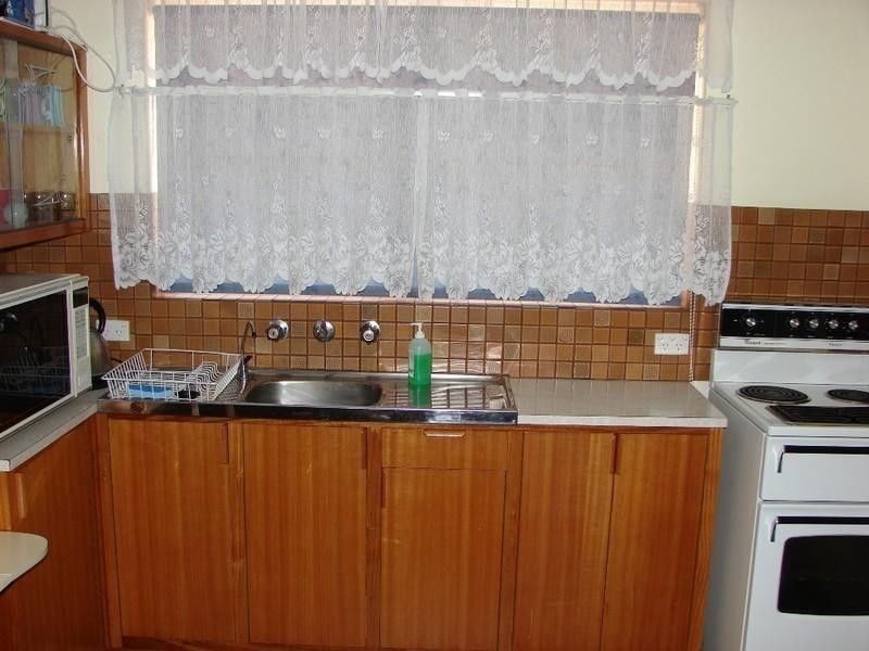 28 Clive Avenue, Encounter Bay SA 5211