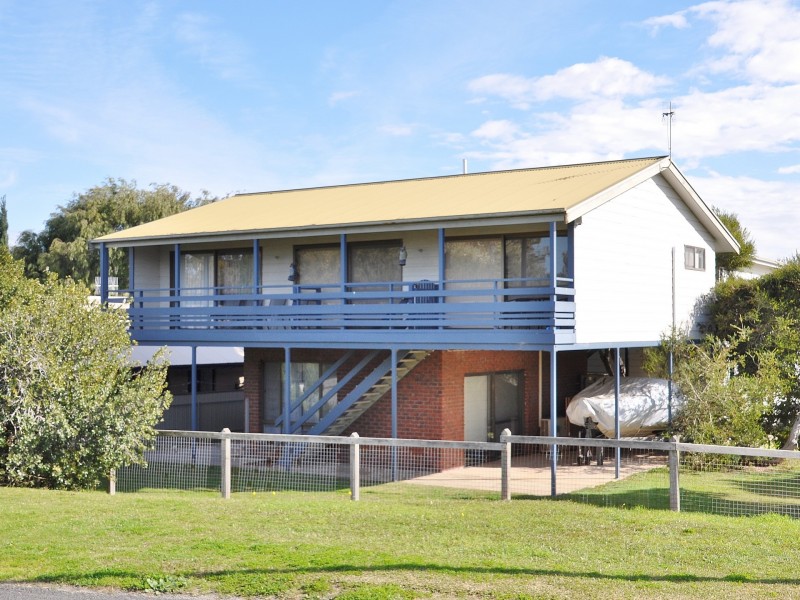 1 Henry Street, Encounter Bay SA 5211