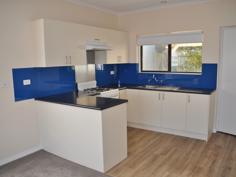 6 James Avenue, Victor Harbor SA 5211