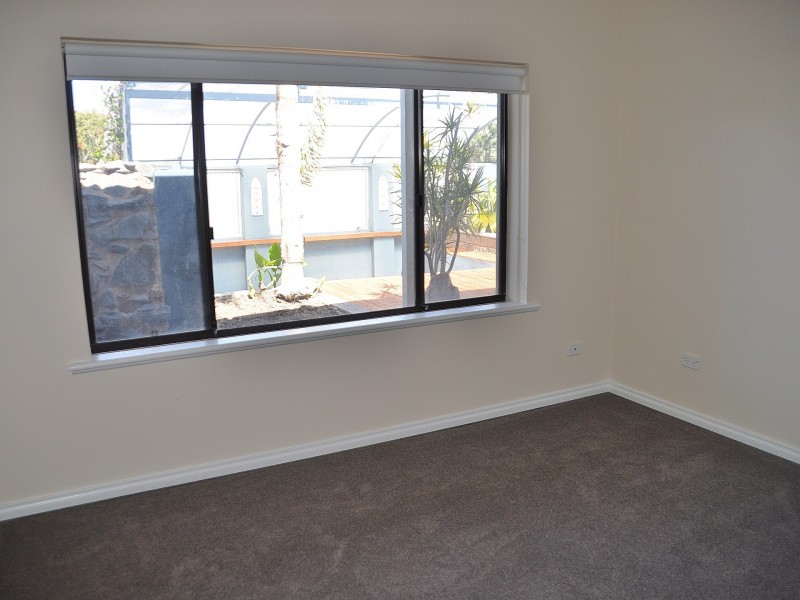 6 James Avenue, Victor Harbor SA 5211