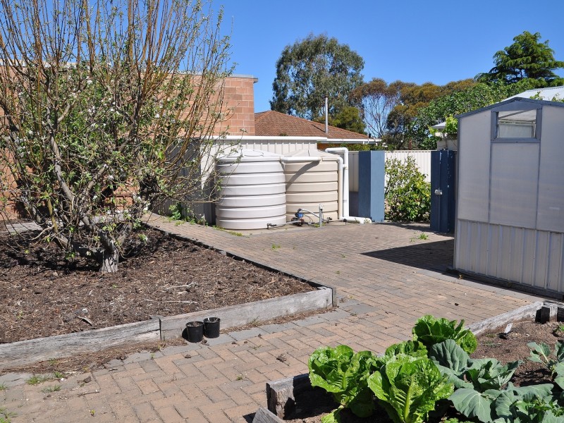 6 James Avenue, Victor Harbor SA 5211