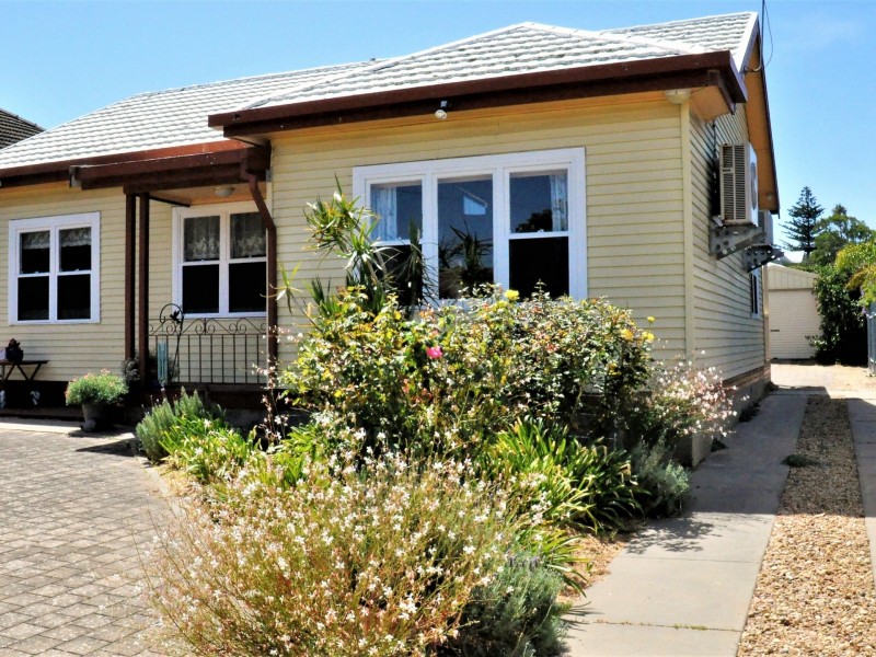 56 Hill Street, Victor Harbor SA 5211