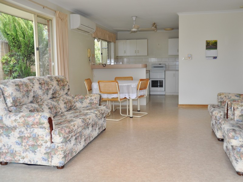 4 Connell Street, Victor Harbor SA 5211