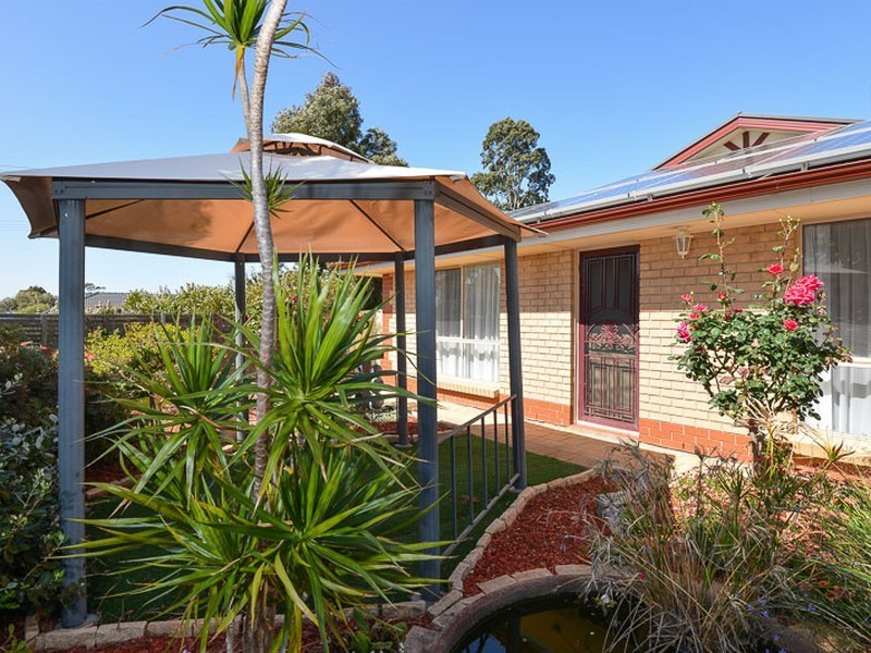 1 Gare Court, Victor Harbor SA 5211