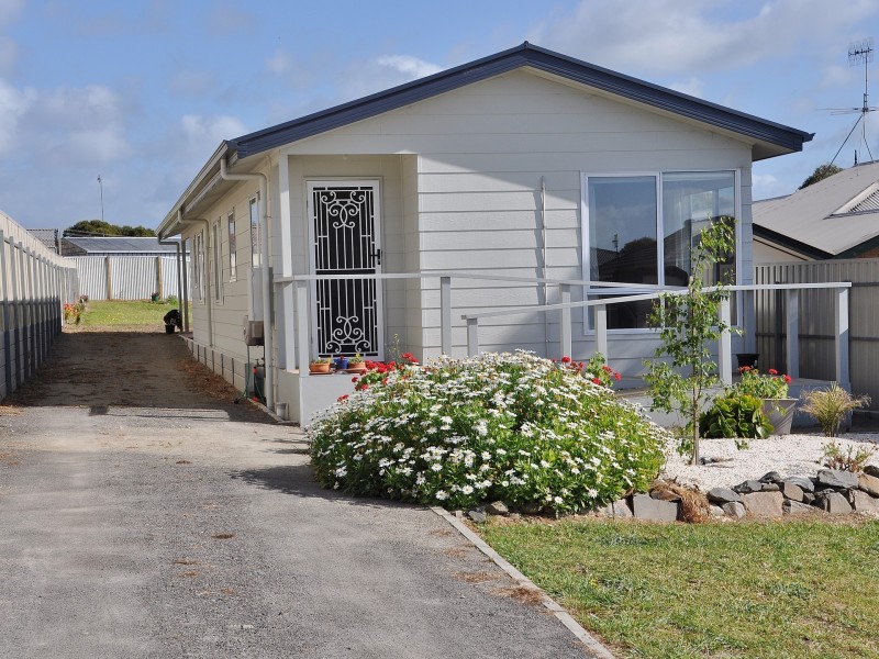 11 Ozone Street, Victor Harbor SA 5211