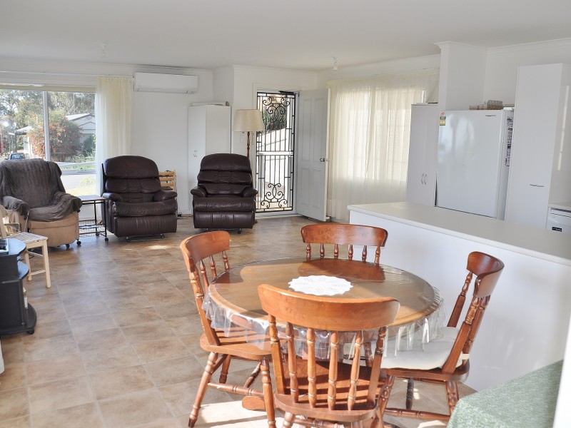 11 Ozone Street, Victor Harbor SA 5211