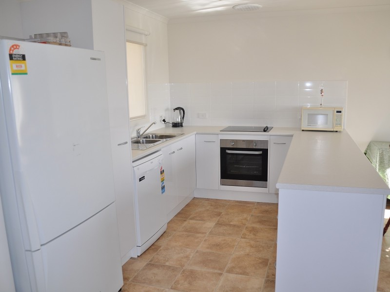 11 Ozone Street, Victor Harbor SA 5211