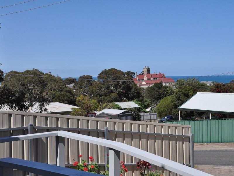 11 Ozone Street, Victor Harbor SA 5211