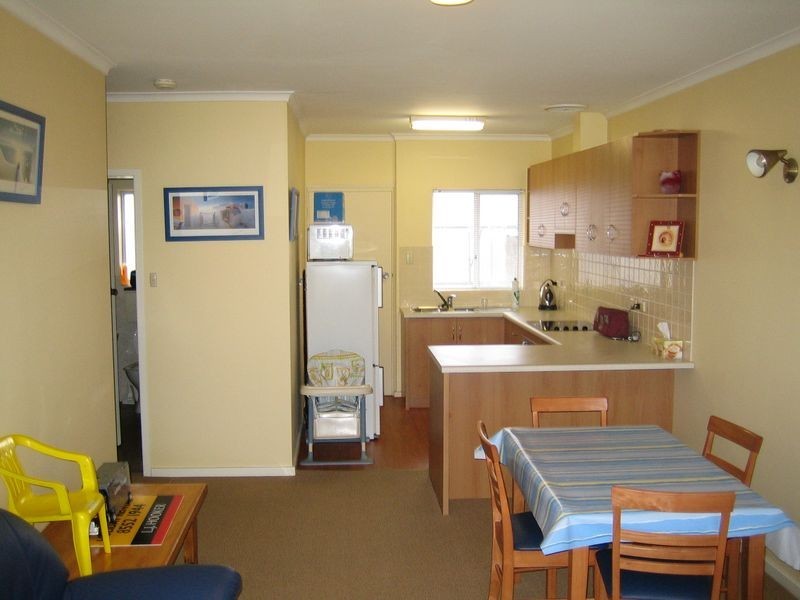2/2 Bridge Court, Victor Harbor SA 5211