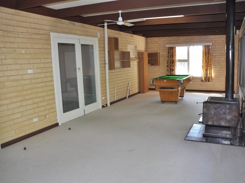 5 Gum Avenue, Victor Harbor SA 5211