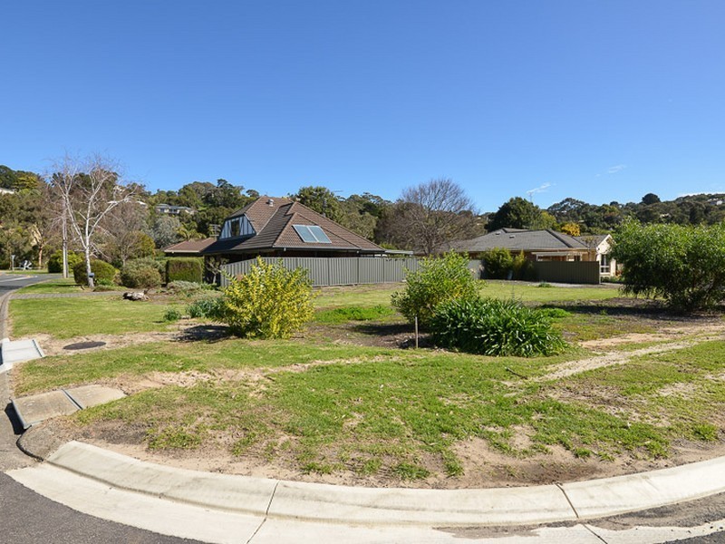 1 Lamont Court, Mccracken SA 5211