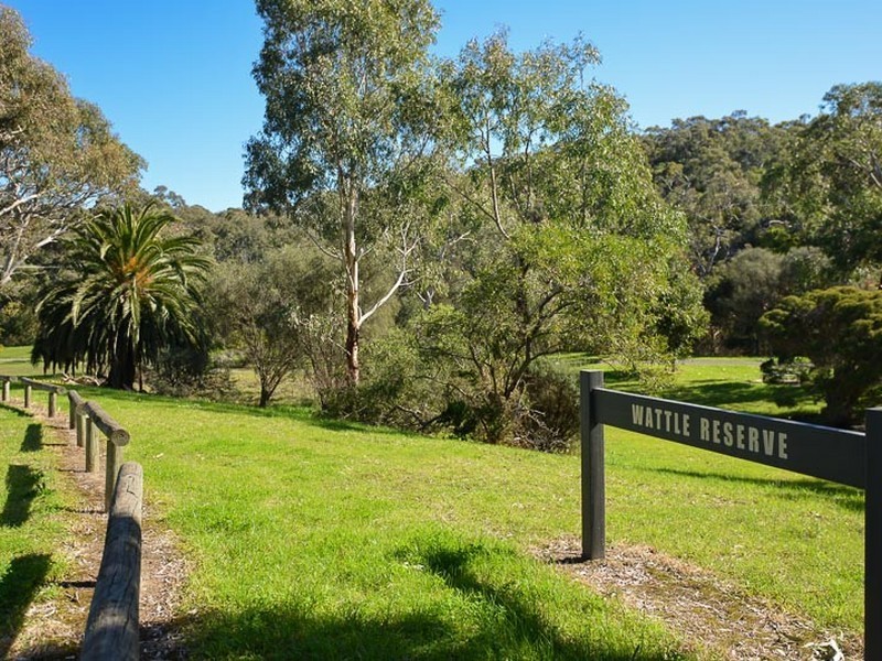 1 Lamont Court, Mccracken SA 5211