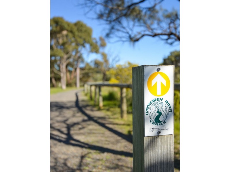 1 Lamont Court, Mccracken SA 5211