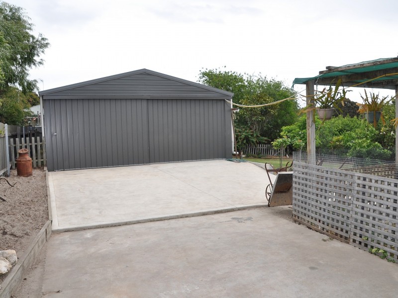 13 Surrey Avenue, Victor Harbor SA 5211