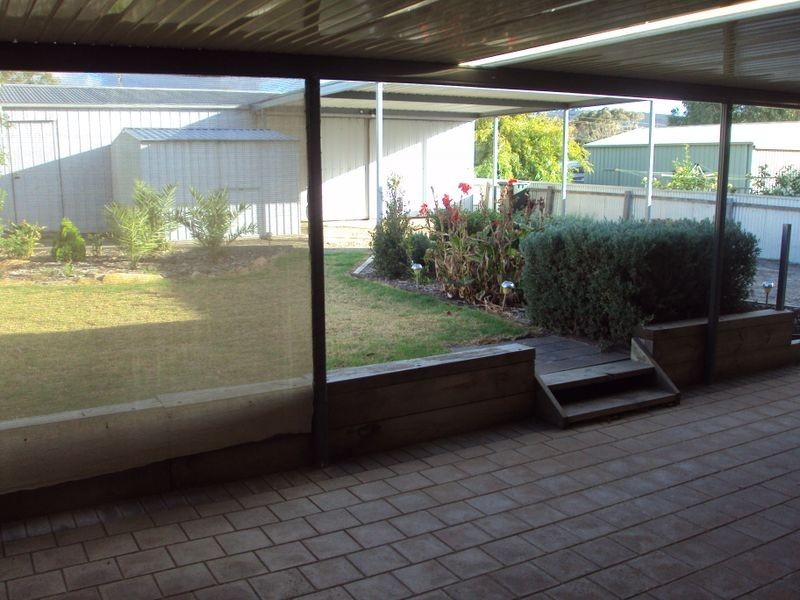 11 Sorrento Parade, Hayborough SA 5211