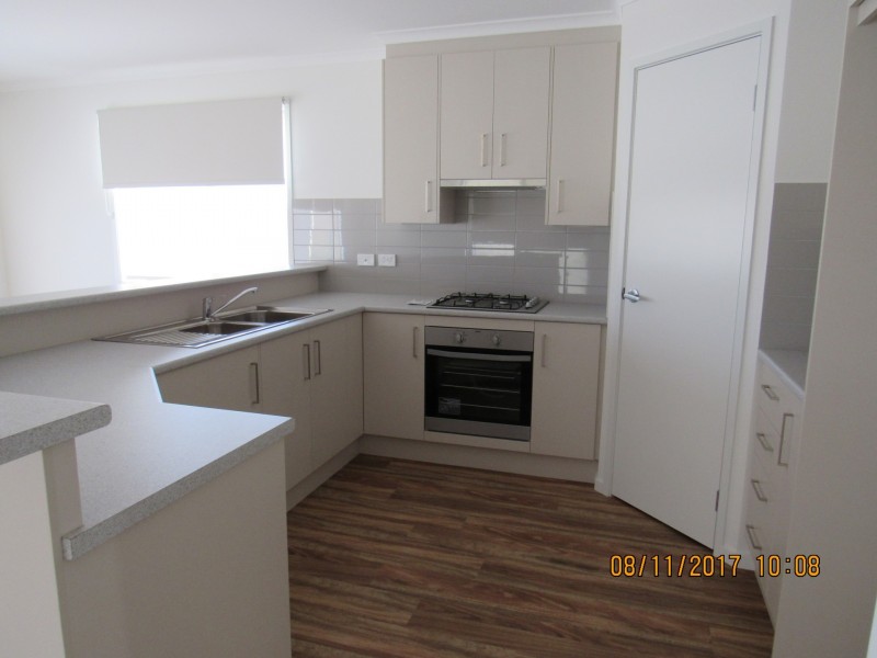 24 Aquamarine Boulevard, Hayborough SA 5211